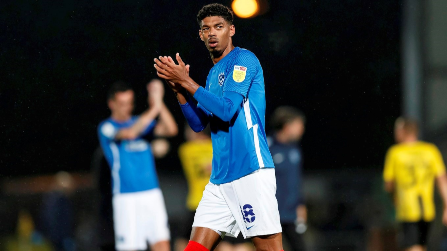 官方朴茨茅斯与前锋哈克特费尔柴尔德续约两年