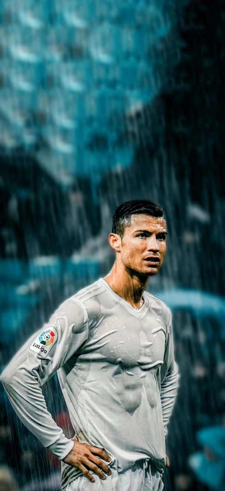 c罗高清壁纸[就压着打]