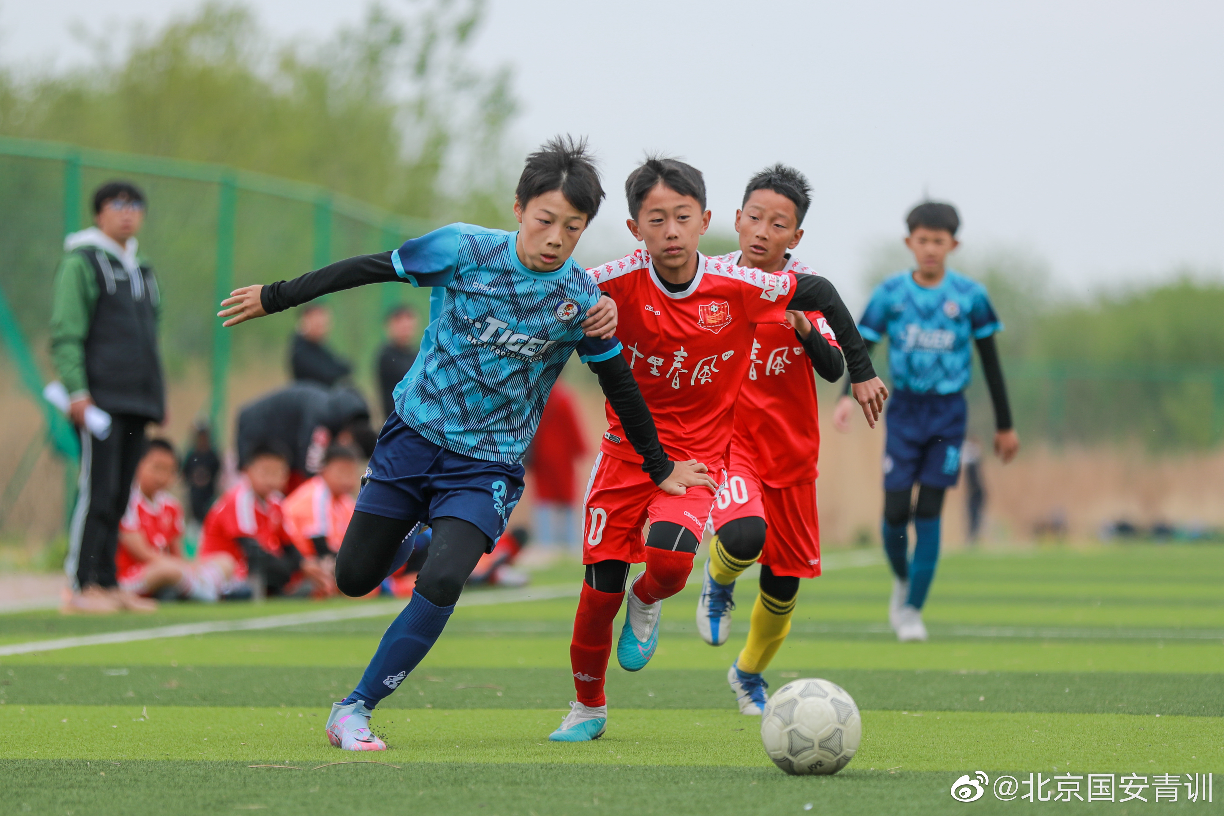 4月22日北京国安三十周年京城少年足球联赛暨第