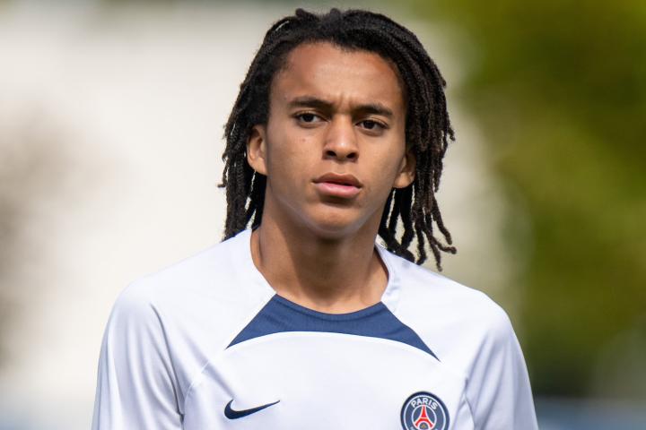 西媒:如姆巴佩加盟皇马,伊唐-姆巴佩也会加盟皇马梯队|巴黎圣日耳曼