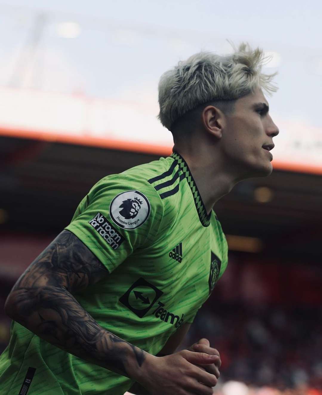 曼联名宿安迪99科尔表示加纳乔如果能保持低调我