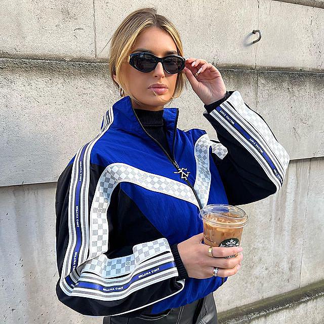 蓝月美人记no1格拉利什女友萨沙阿特伍德