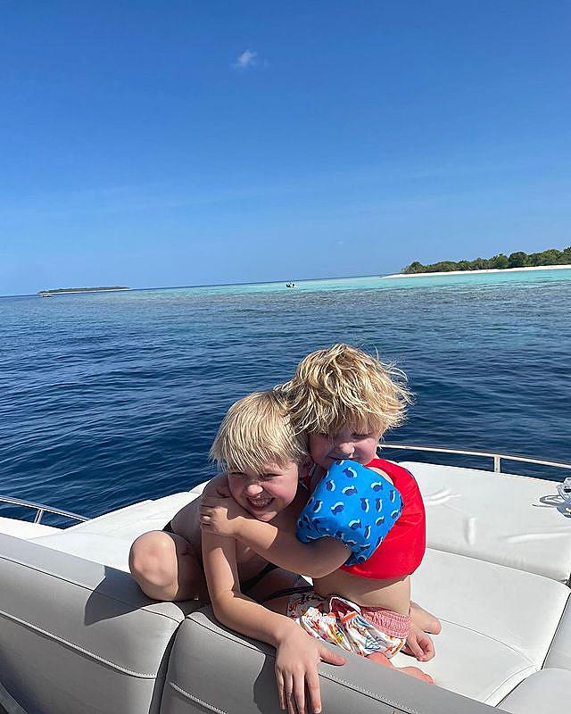 蓝月美人记德布劳内妻子米歇尔拉克鲁瓦