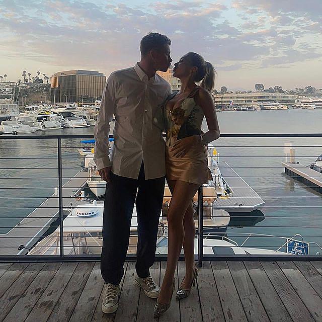 蓝月美人记德布劳内妻子米歇尔拉克鲁瓦