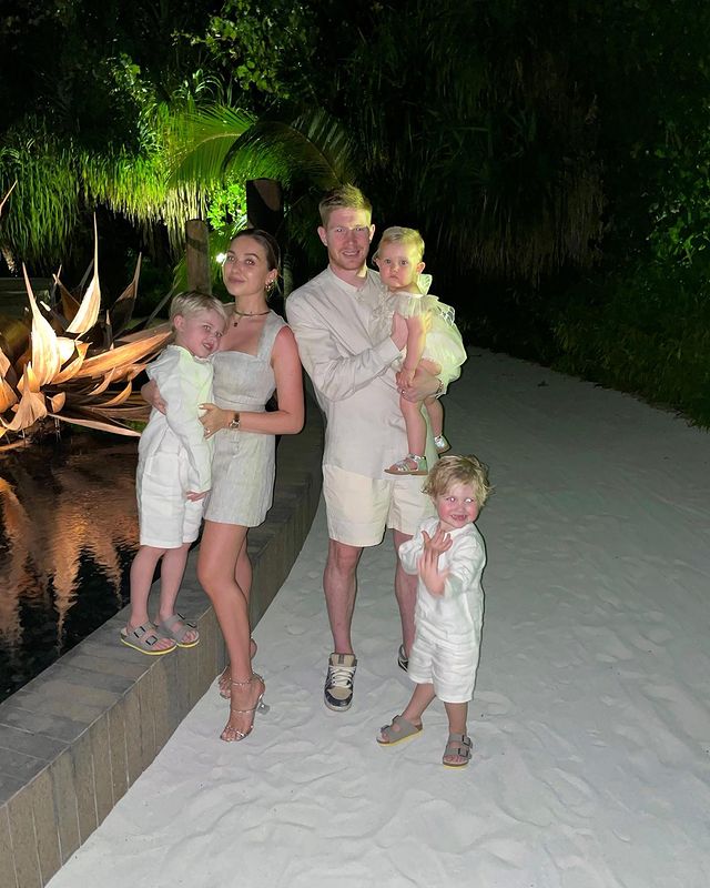 蓝月美人记德布劳内妻子米歇尔拉克鲁瓦