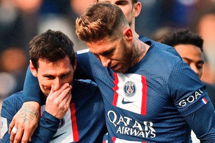 与他同队很高兴|巴黎圣日耳曼|巴塞罗那|拉莫斯|梅西|懂球帝