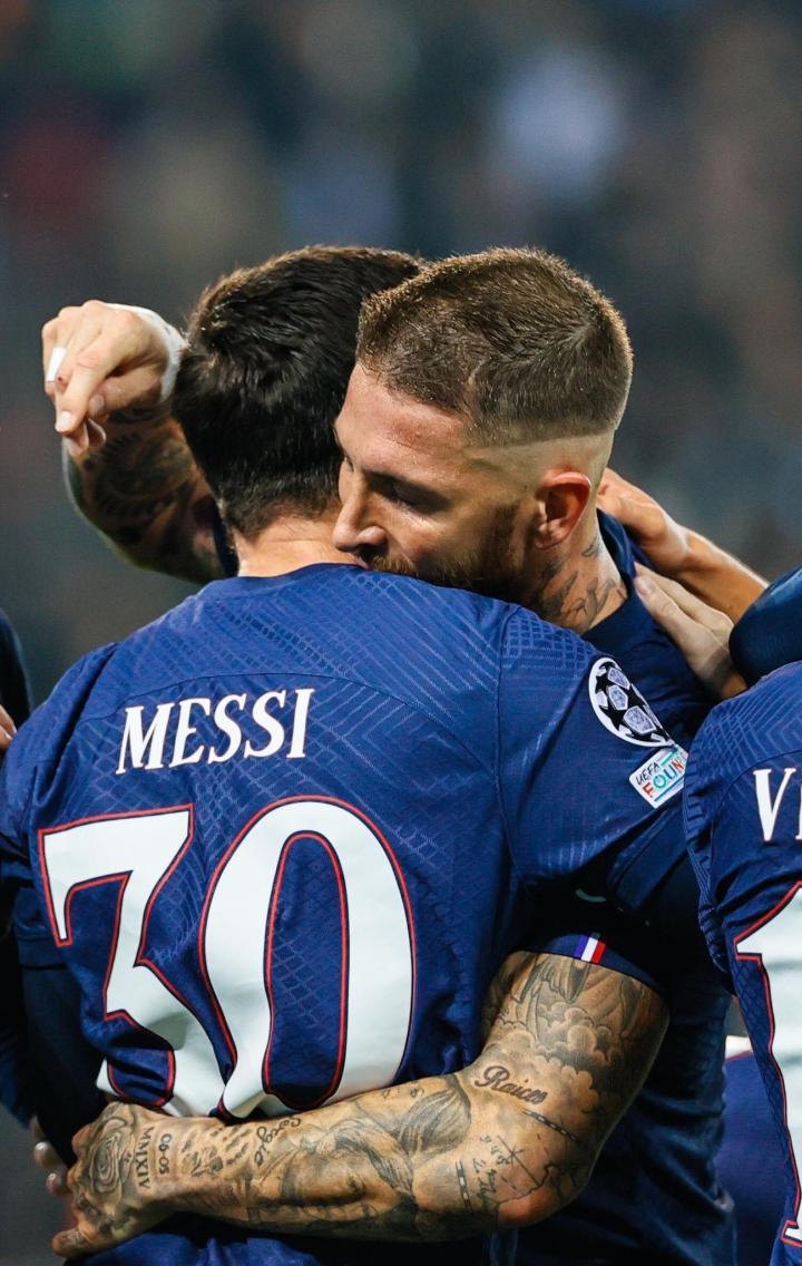 与他同队很高兴|巴黎圣日耳曼|巴塞罗那|拉莫斯|梅西|懂球帝