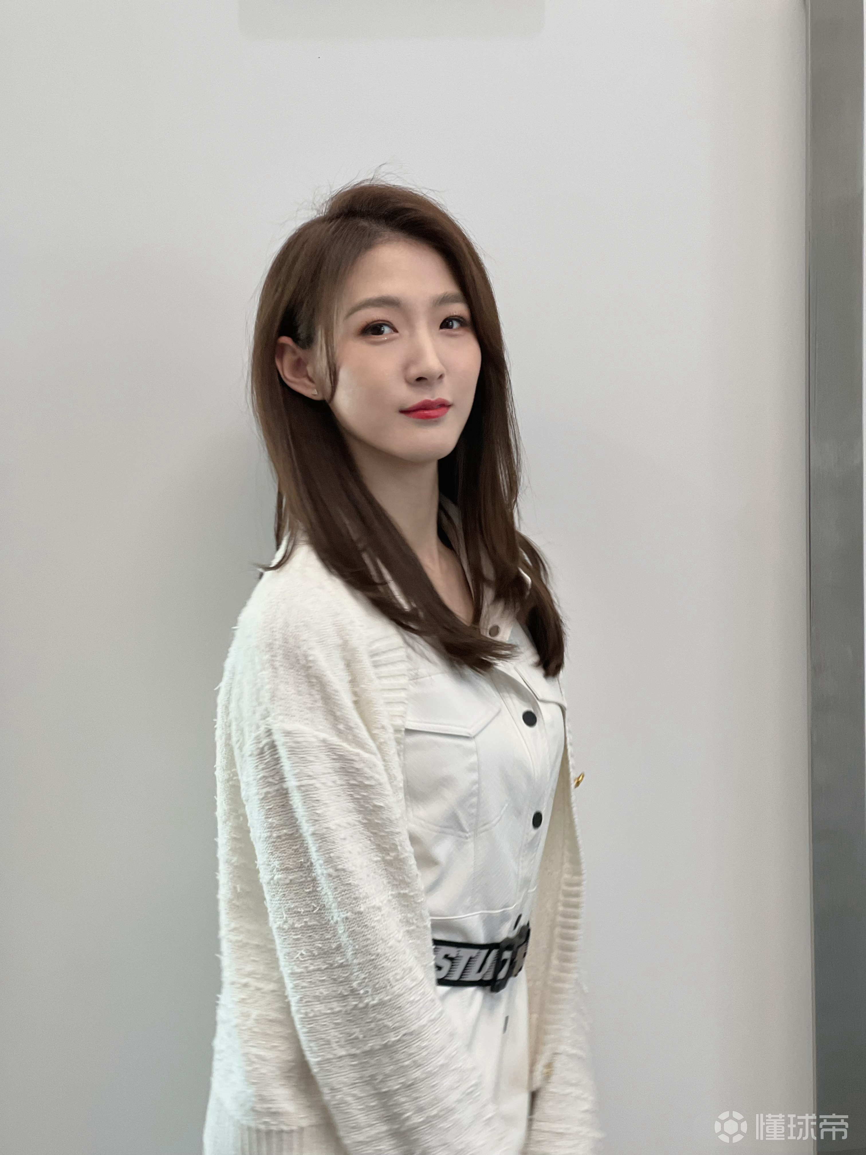 图说i某平台体育主播雪儿原名宋雪莹身高1