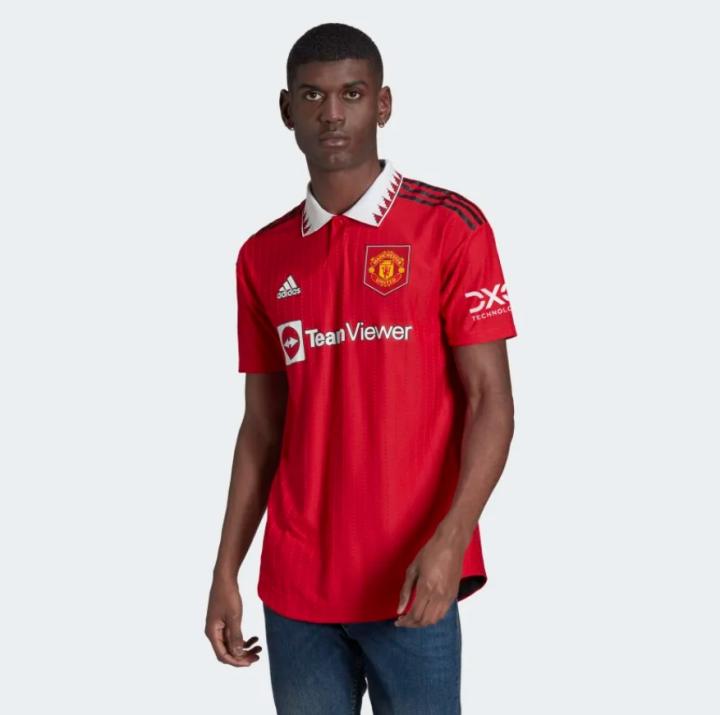 曼联公布2223赛季主场球衣c罗坎通纳领衔众球星上镜