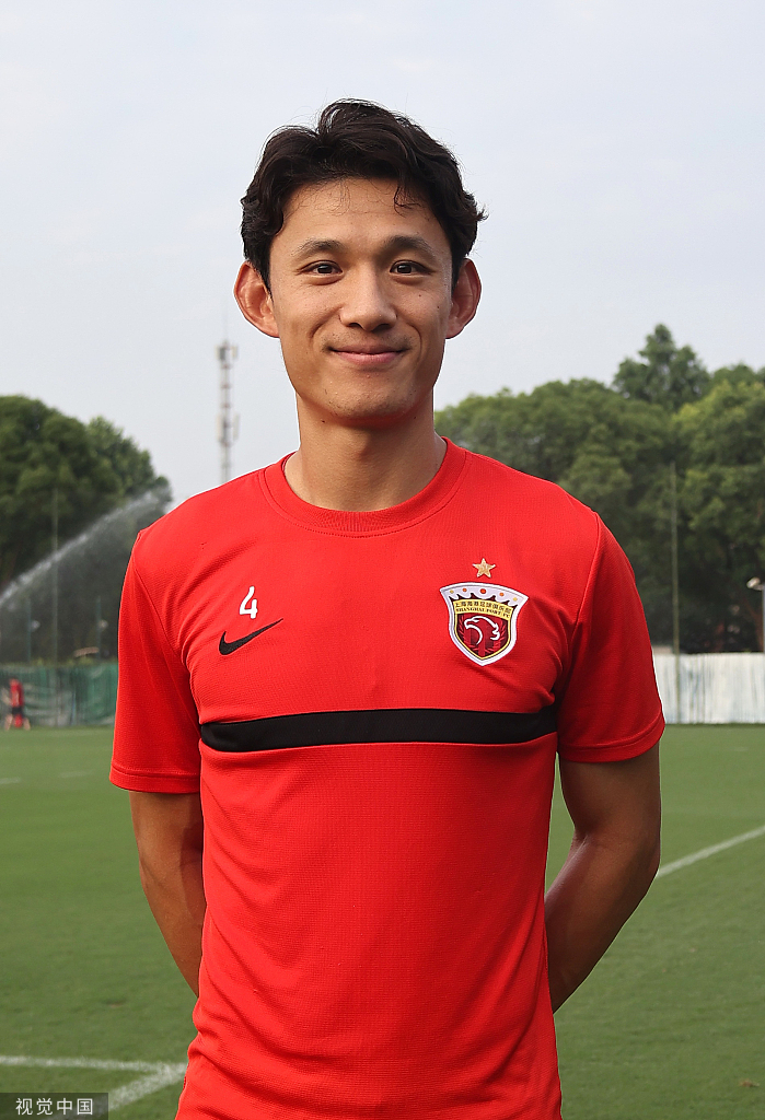 王燊超专访:在场上没有年轻队员,老队员之分,大家都一样|上海海港