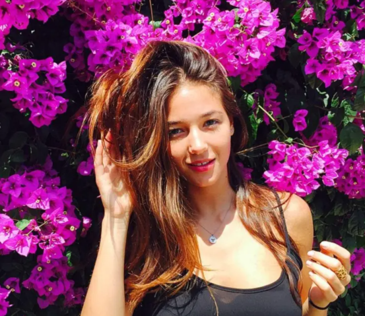 蓝月美人记no10伯纳多席尔瓦前女友艾丽西娅