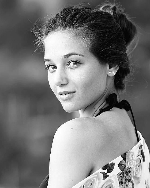 蓝月美人记no10伯纳多席尔瓦前女友艾丽西娅