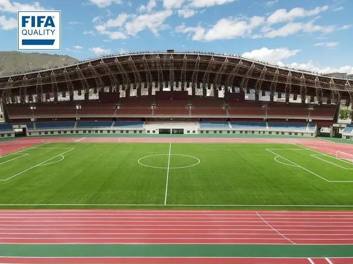 图:海拔3658米的前拉萨城投队主场-拉萨群众文化中心足球场,亚洲海拔