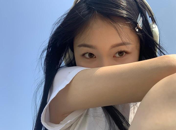 社会女青年无业游民抓狂抓狂