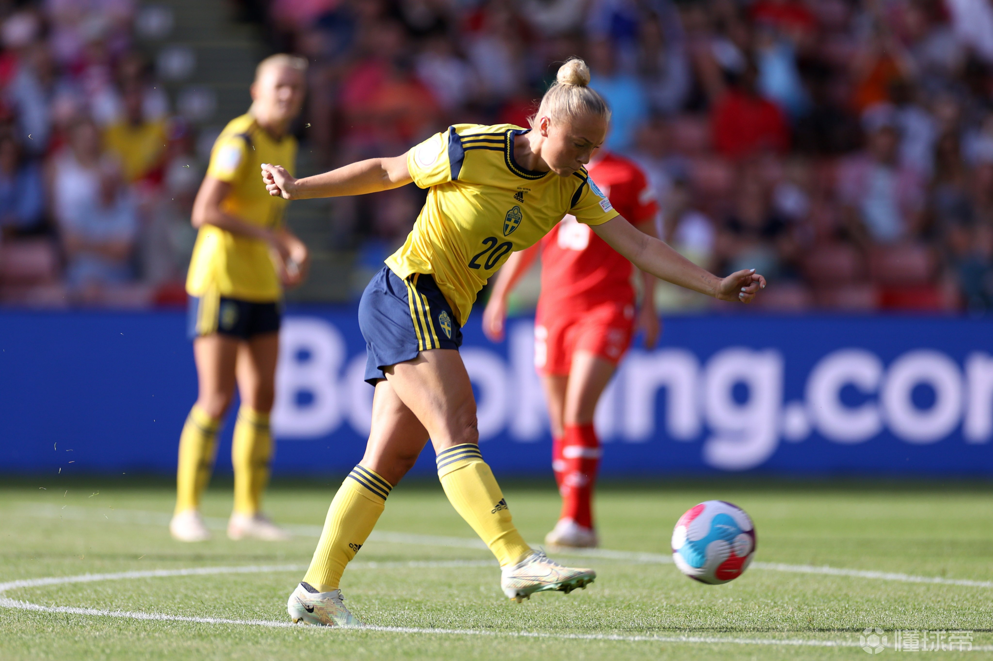 瑞典女足21瑞士女足在14场女足国际比赛中