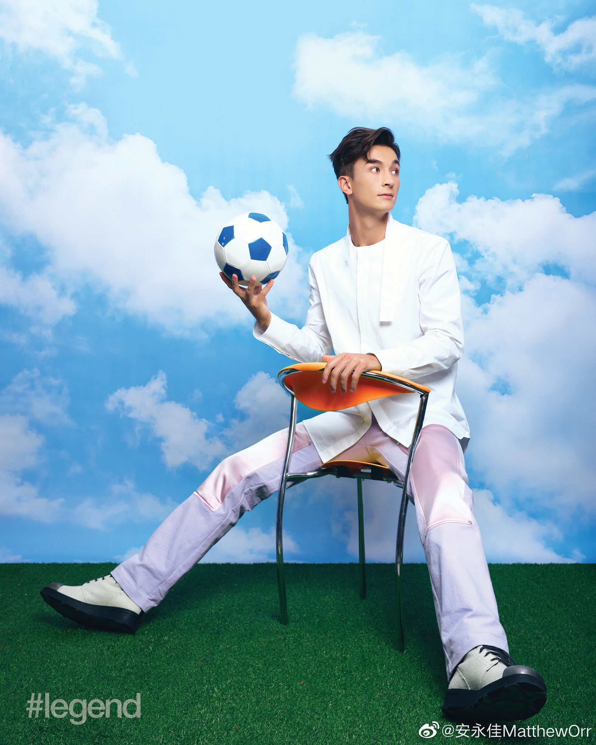 玉树临风香港c罗安永佳再晒杂志封面照