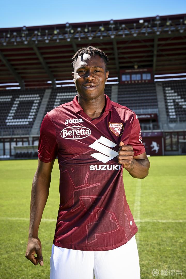 都灵发布2022-23赛季全新主场球衣.|都灵|懂球帝