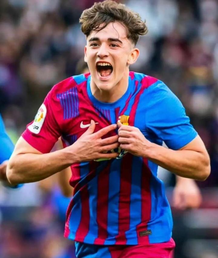 巴塞罗那小将佩德里