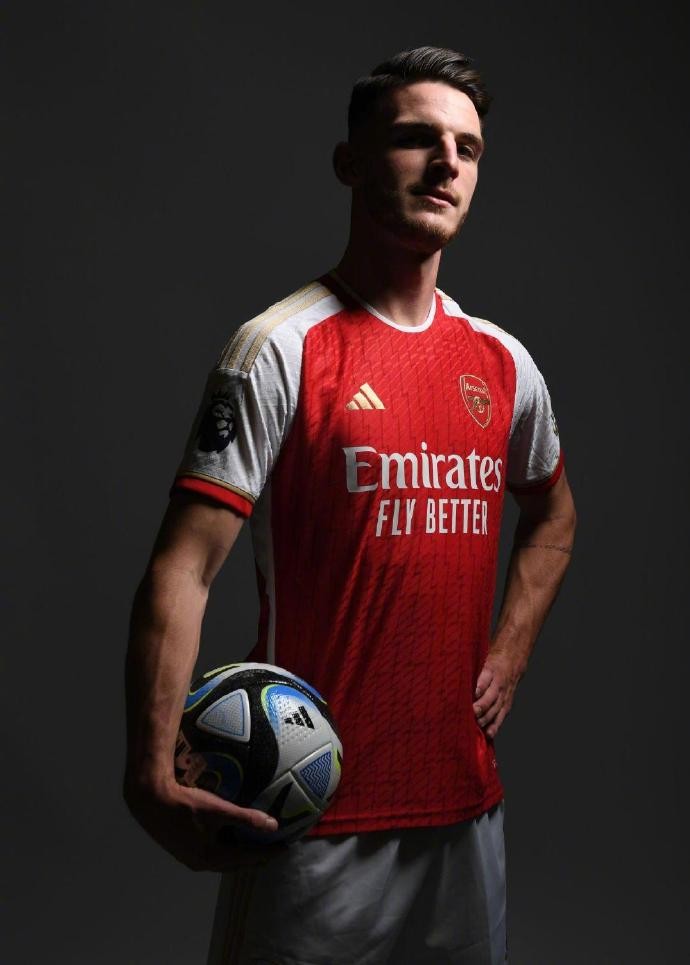 图集:赖斯身穿阿森纳球衣帅气亮相|阿森纳|德克兰-赖斯|懂球帝