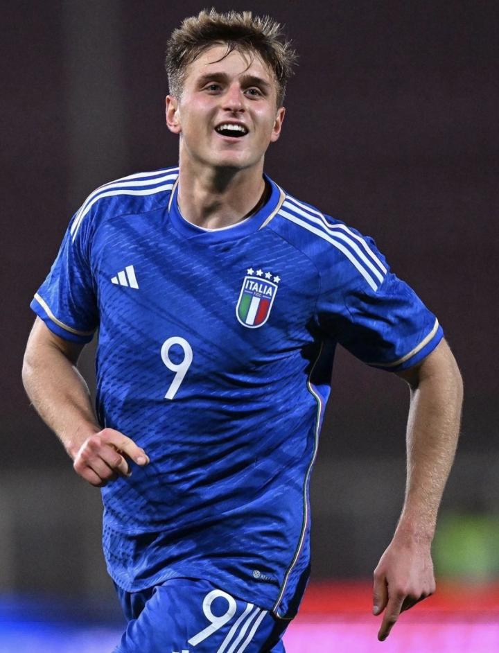 意大利u21|ac米兰|莱切|洛伦佐-科隆博|懂球帝