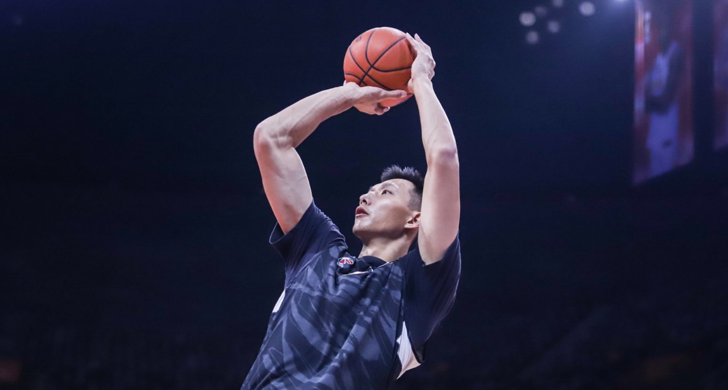 全场比赛当中,易建联出战20分钟,投篮7投4中,其中三分球3投1中,罚球3