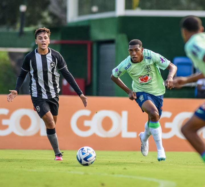 嫩塞)中场:马特乌斯-费雷拉(瓦斯科达伽马),卢卡斯-卡米洛(格雷米奥)