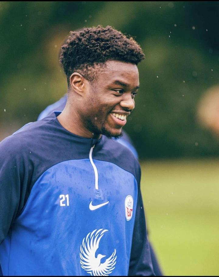 训练照||备战杜塞尔多夫[红心]莱因将错过周末的...