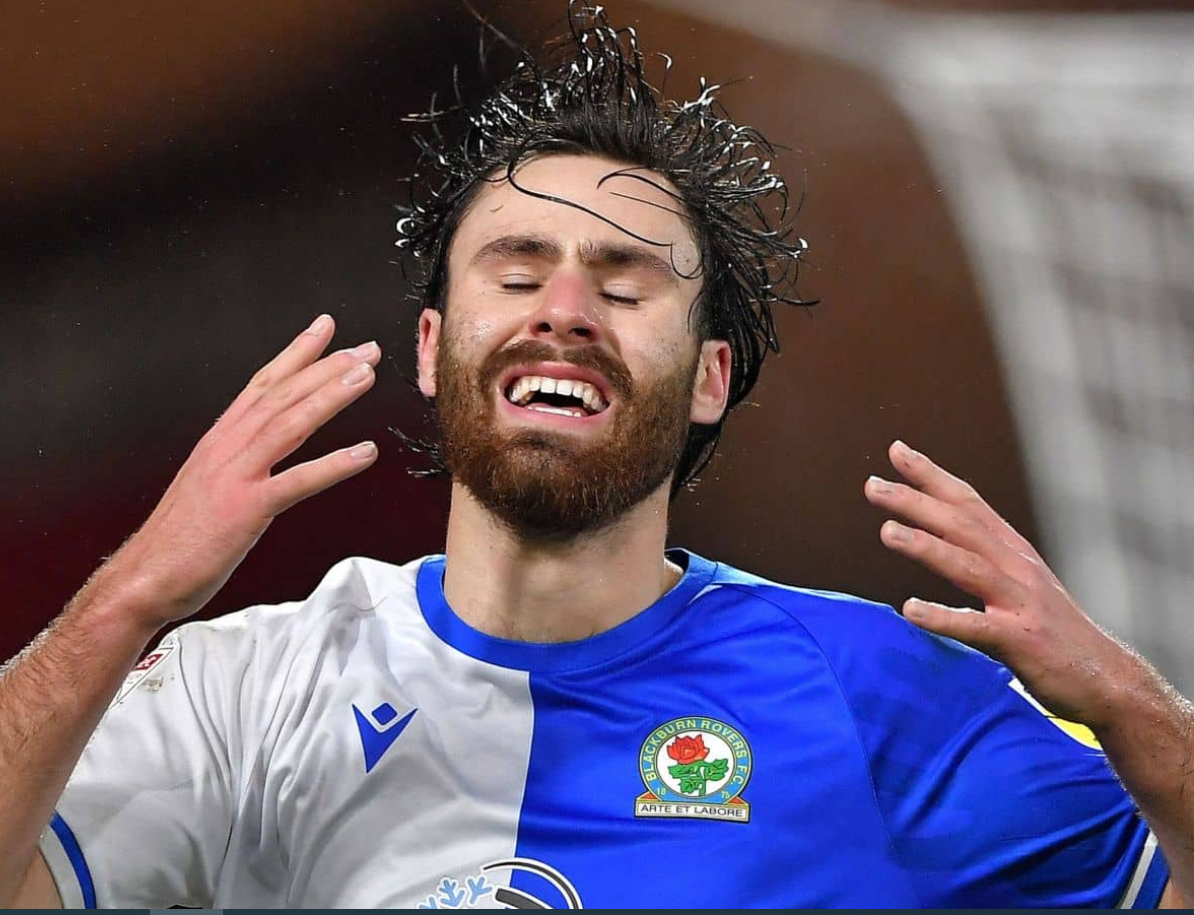 确定签约布莱克本中锋布里尔顿下赛季自由身加盟黄潜