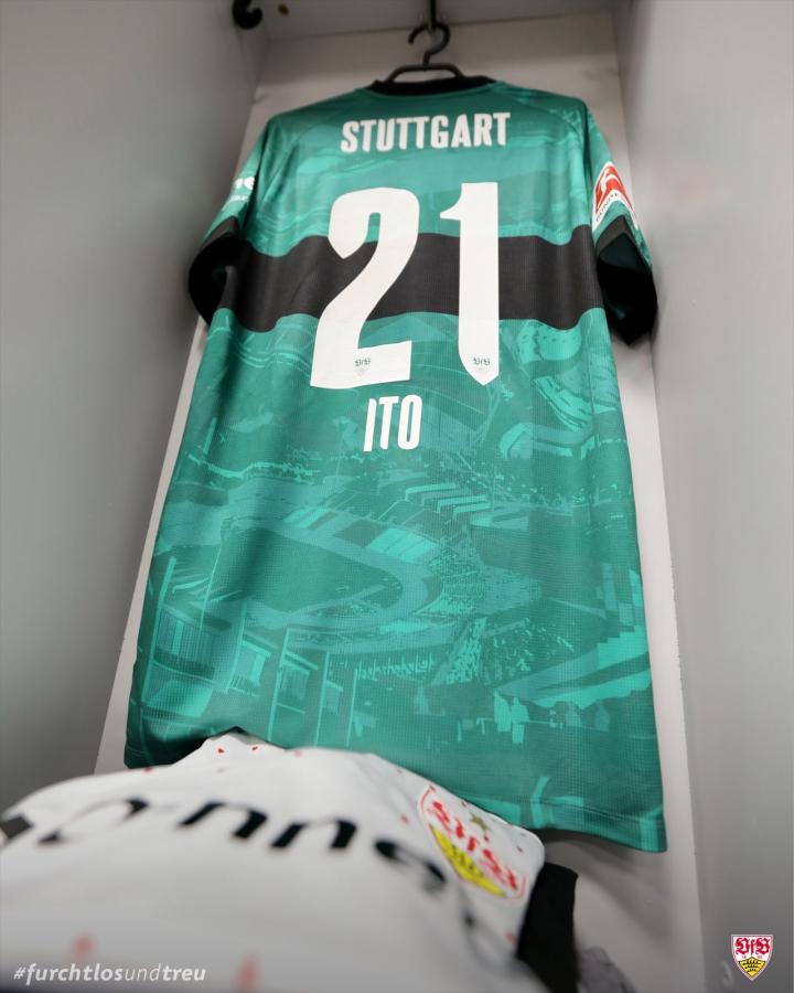 斯图加特202324赛季第三球衣亮相