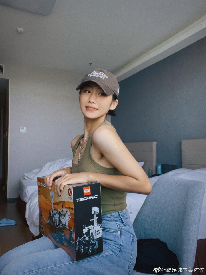 大连人女足姜明佐:休假回家咯!