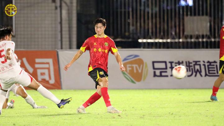 西日阿扎提超远吊射,董一凡精彩扑救比赛过程:第66分钟,吕品巧妙直塞