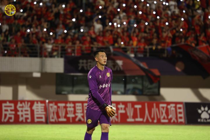 第34分钟,西日阿扎提超远吊射,董一凡精彩扑救比赛过程:第66分钟,吕品