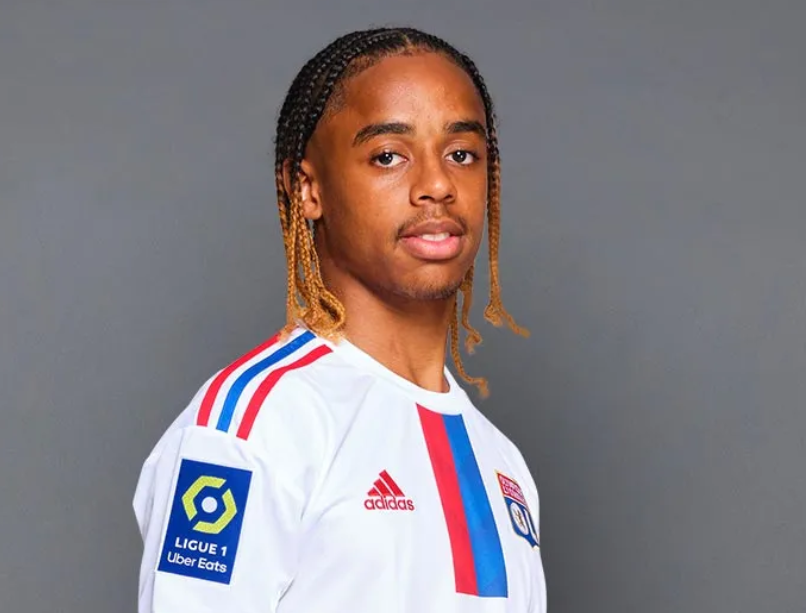 里昂青训产品模板莱奥马夏尔法国青年国脚巴尔科拉