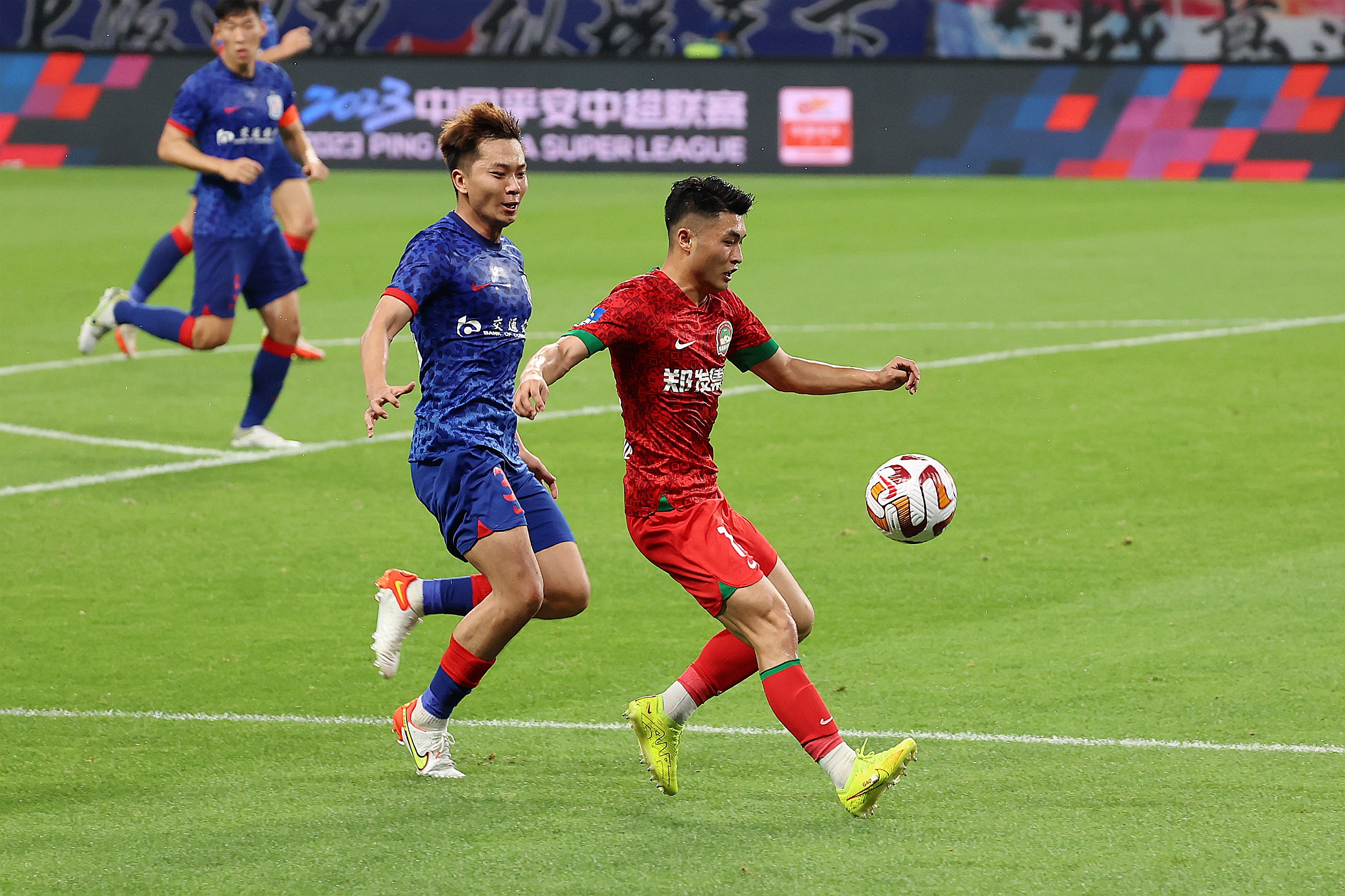 中超丨蒋圣龙进球,上海申花队主场1比1憾平河南队