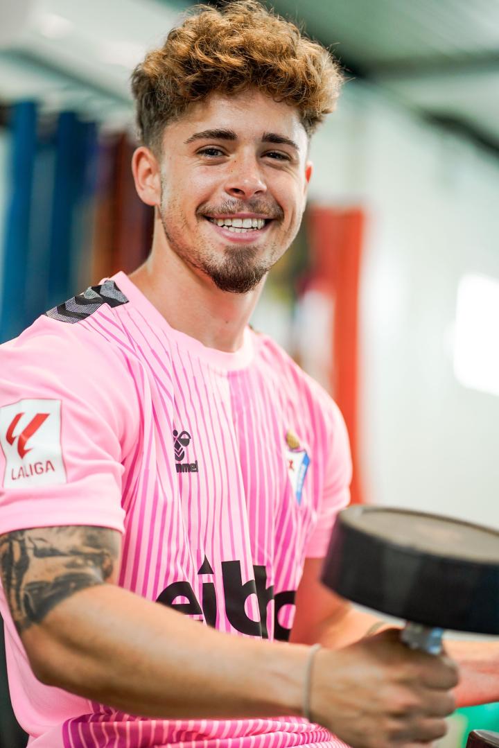 埃瓦尔发布2023-24赛季第三球衣.|埃瓦尔|懂球帝