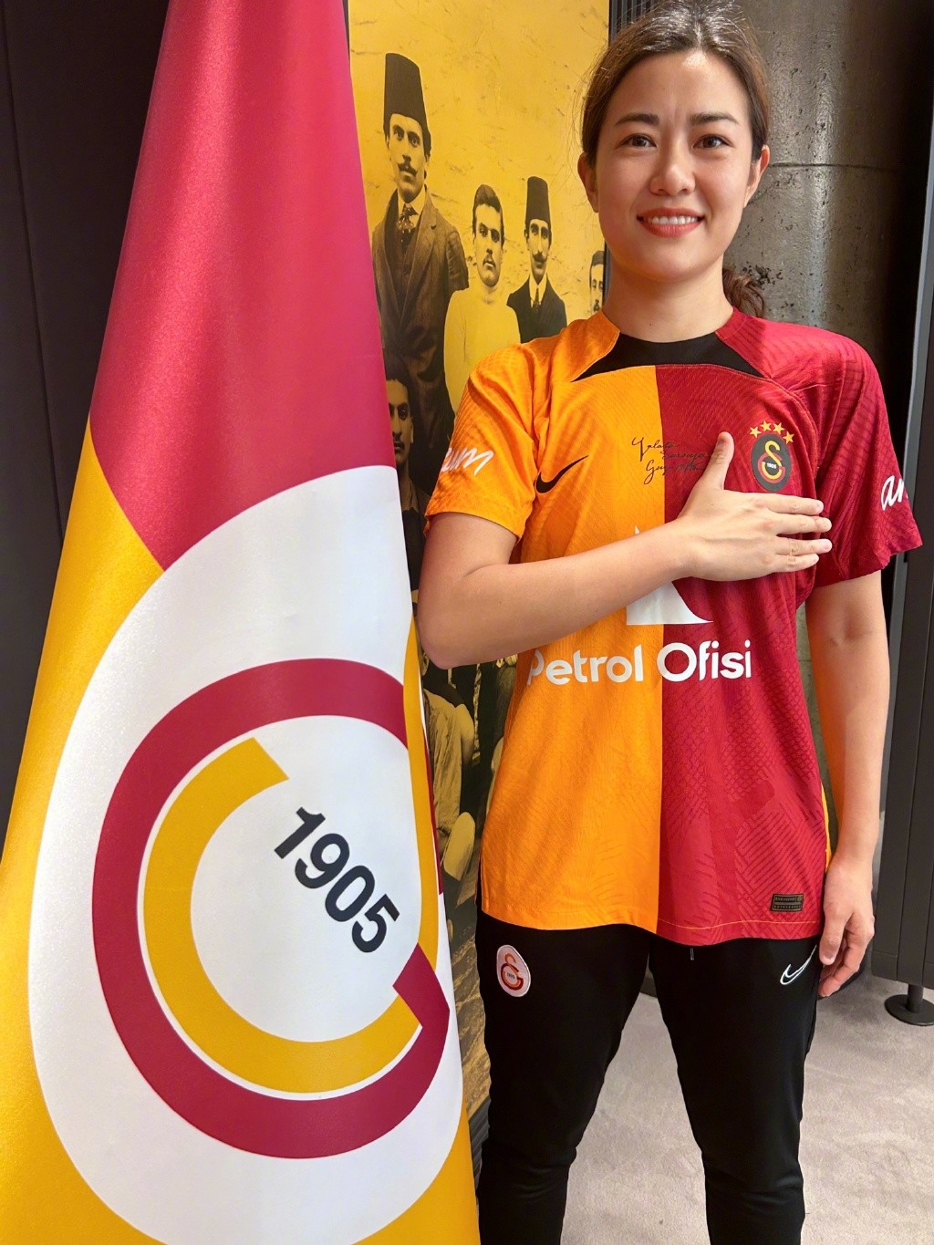 李佳悦曾放弃前往美国留洋机会为热爱选择再次留洋