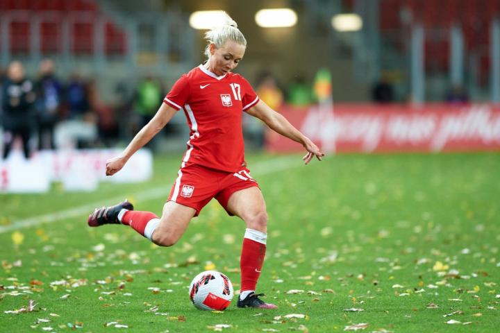 对职业足球失去兴趣,21岁波兰女足国脚宣布退役|波兰|波兰女足