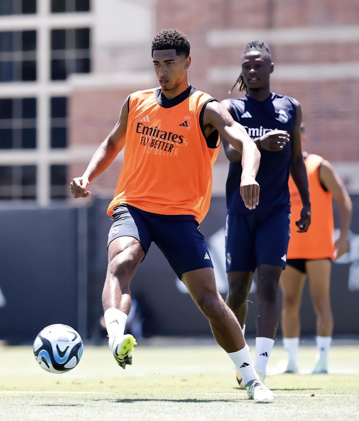 皇马美国训练卡马文加楚阿梅尼贝林厄姆居莱尔