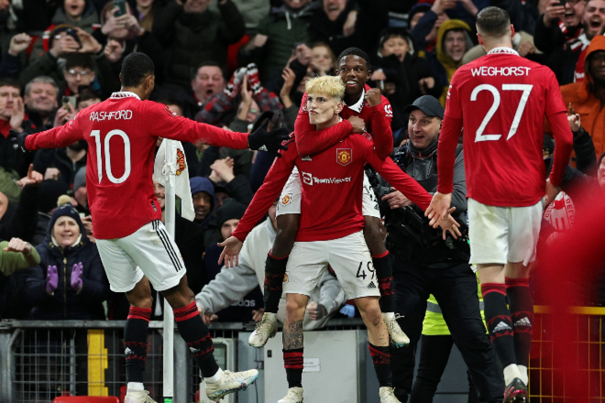 曼联有惊无险的逆转战胜西汉姆后晋级足总杯半决赛