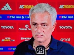 罗马主教练穆里尼奥接受采访谈比赛表现和球队状况