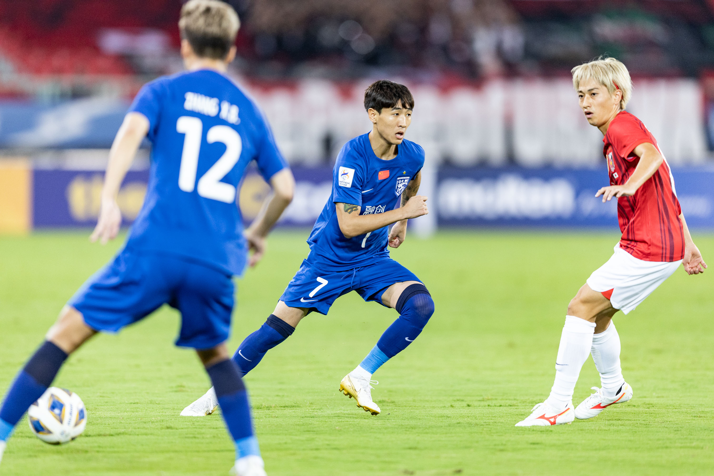 战报张晓彬戴维森建功武汉三镇亚冠首秀战平浦和红钻