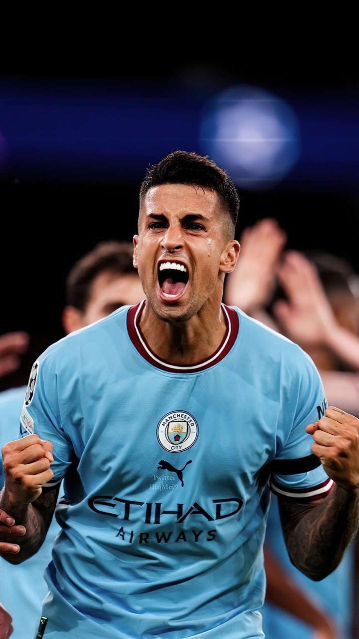 近日坎塞洛对自己加盟巴萨一事接受了采访并表示