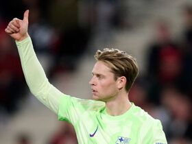 巴萨新闻: 德容和巴塞罗那续约的可能性