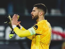 维卡里奥回应球迷批评事件