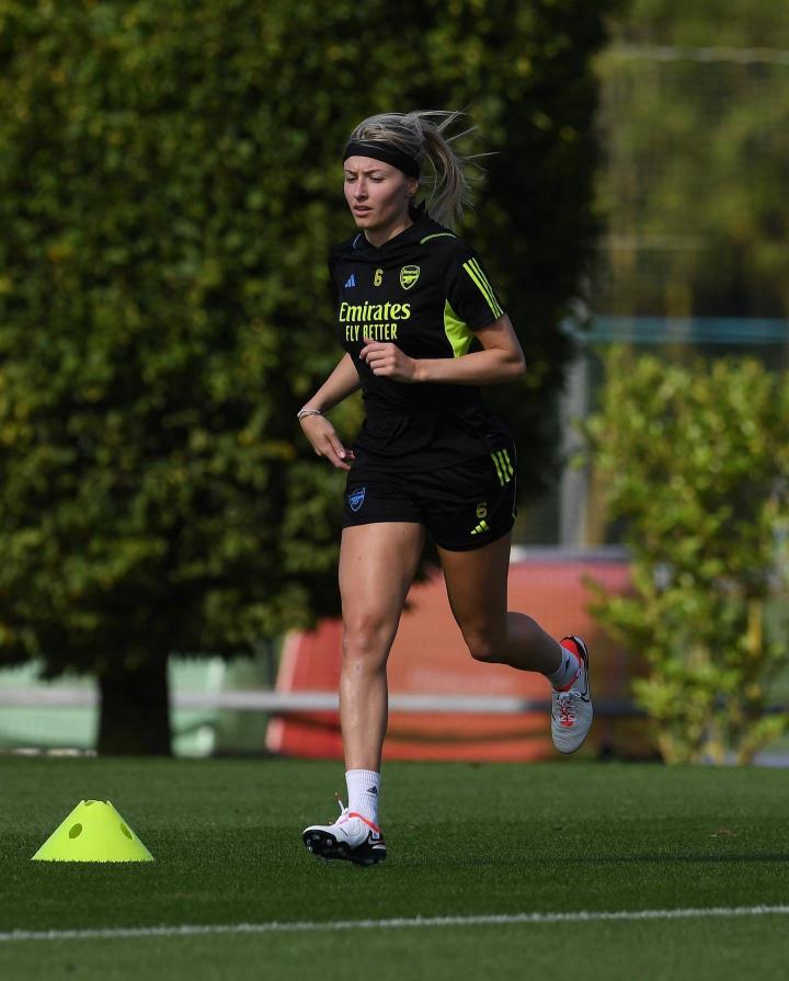 利亚·威廉姆森回归训练!