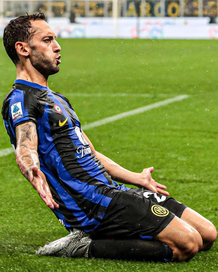 天空体育恰尔汗奥卢今天训练后感到不适确认为