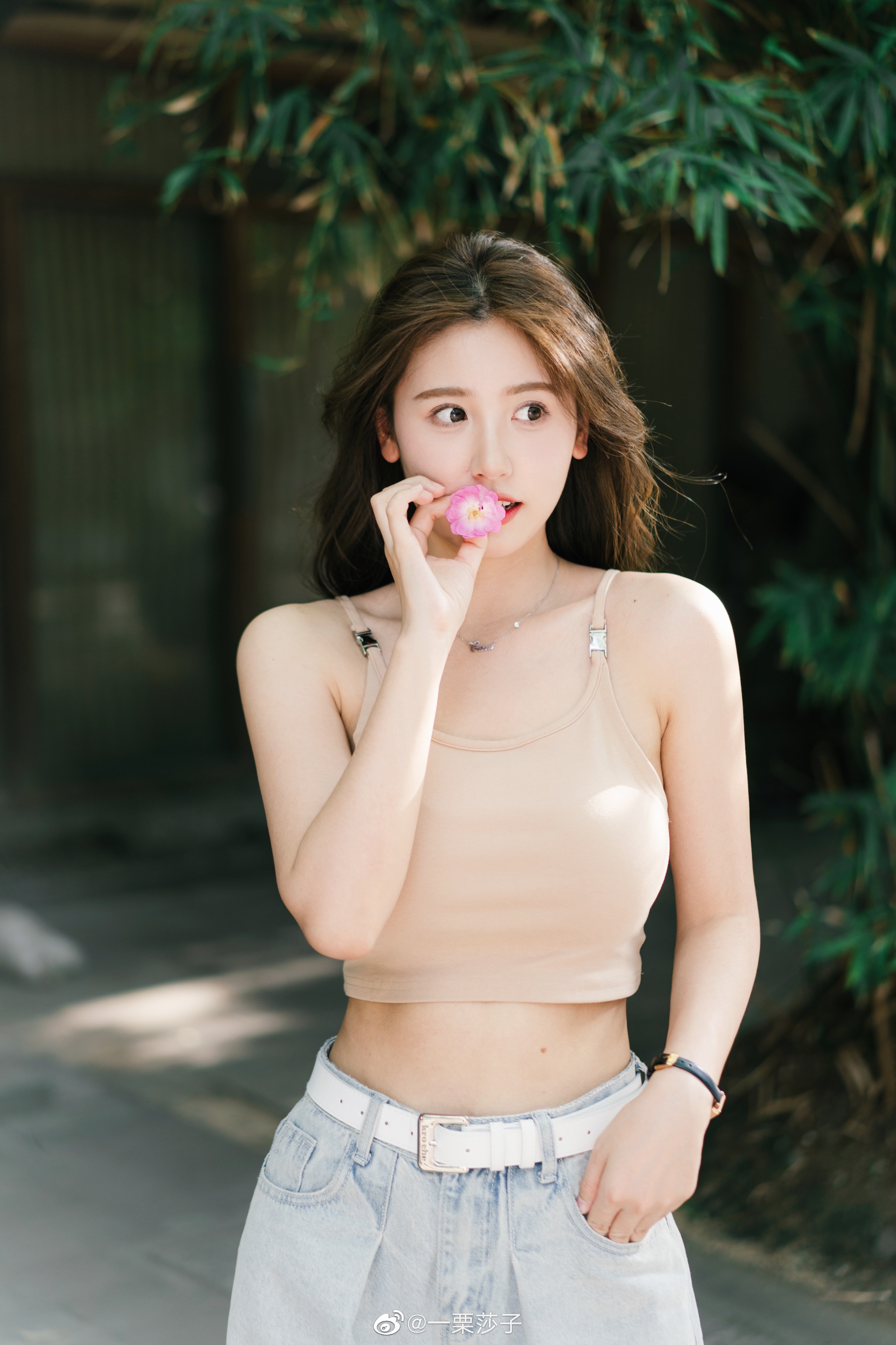 懂球帝网红大会8进4,卓卓脑婆vs一栗小莎子,你的选择是?