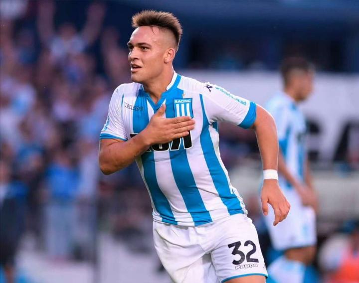 劳塔罗马丁内斯那时候穿32号2017年阿