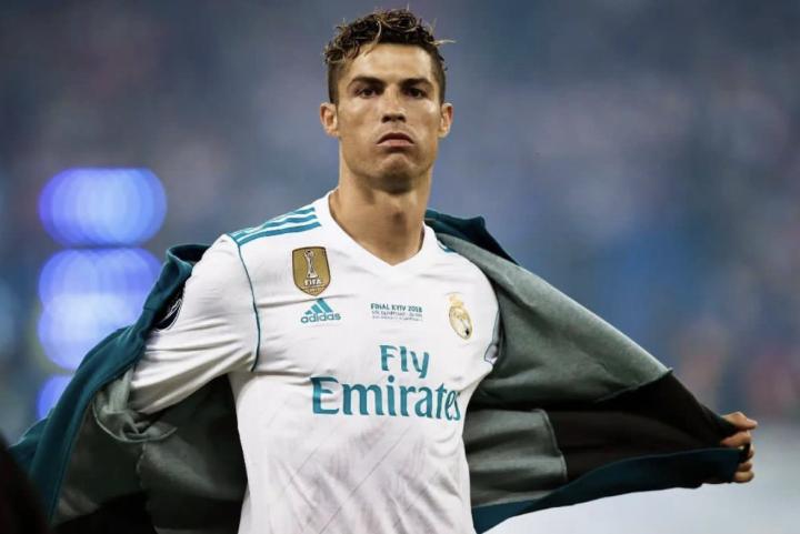 c罗老照片:本期总裁老照片为皇马&曼联一期你更喜.