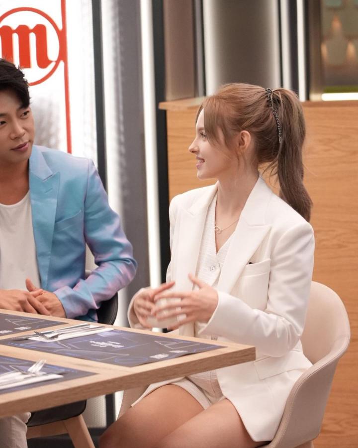 喜欢马竞的乌兹别克斯坦美女球迷.|乌兹别克斯坦|马德里竞技|懂球帝